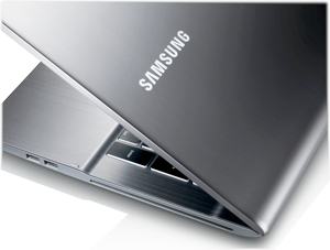 Samsung Series 7 NP700Z7C S01US 2