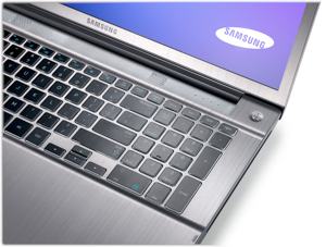 Samsung Series 7 NP700Z7C S01US 3